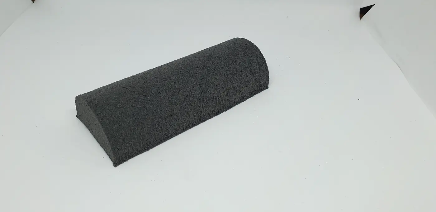 Calage technique usiné dans une mousse bleue et noire